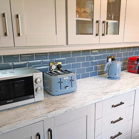 Tralee Townhouse Holiday Home By Trident Holiday Homes Buitenkant foto